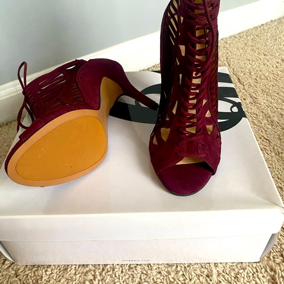 Nine West never worn - Picture 2 of 2